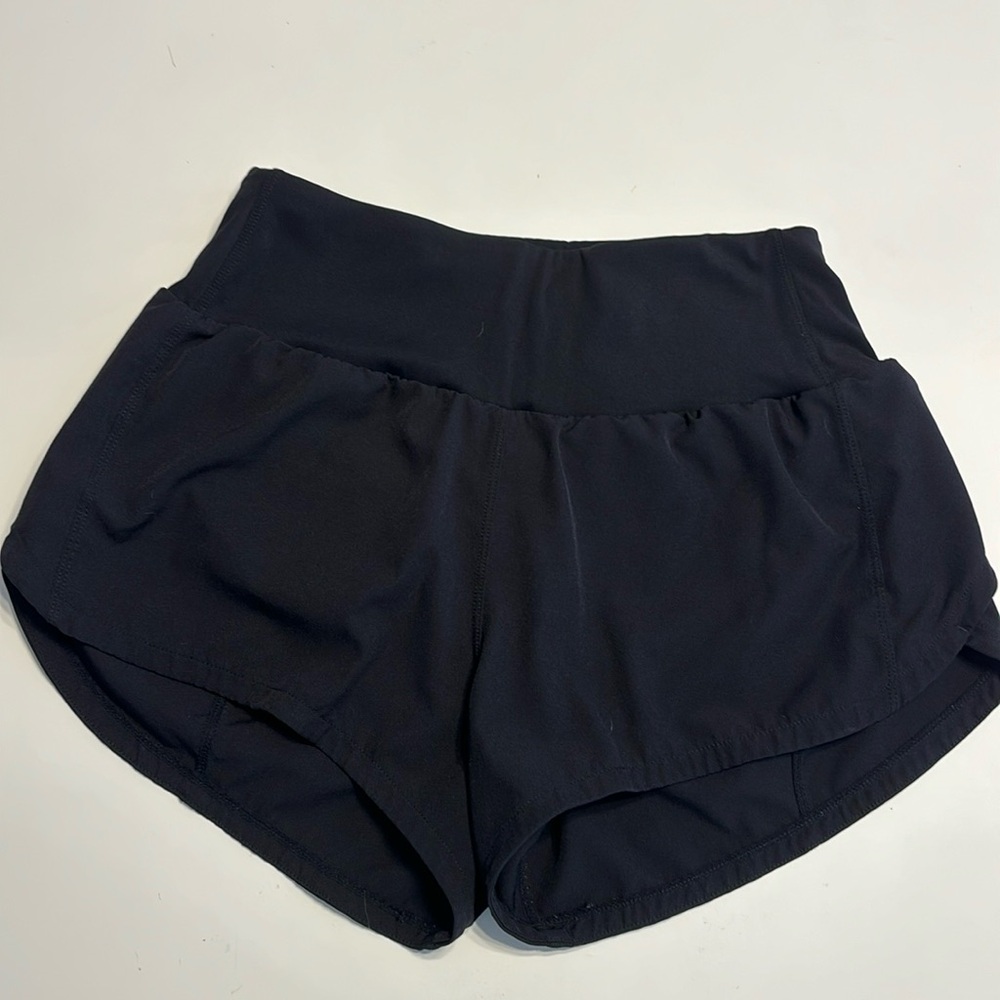 High wasted gym shorts